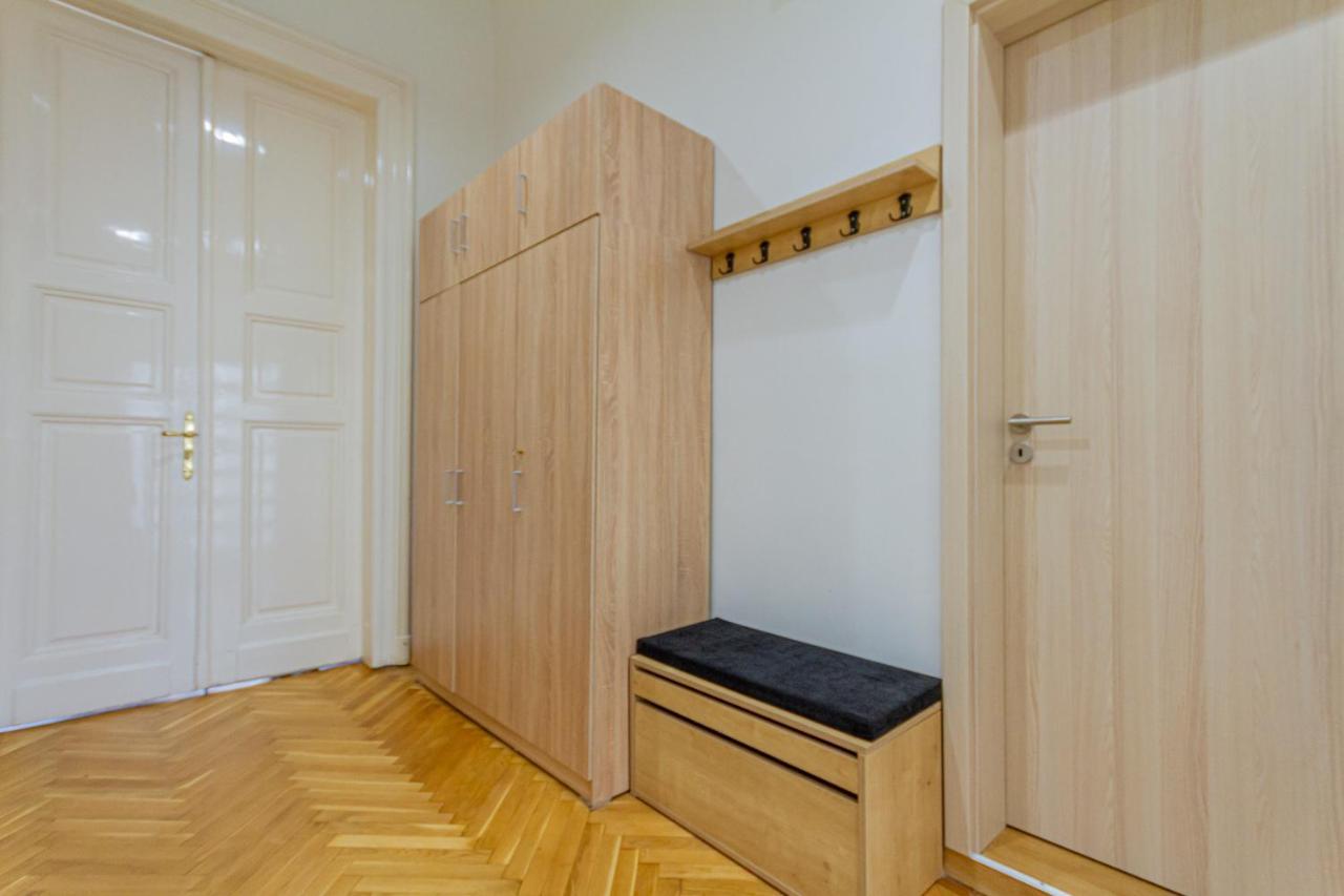 Supercentral Boutique Suite بودابست المظهر الخارجي الصورة