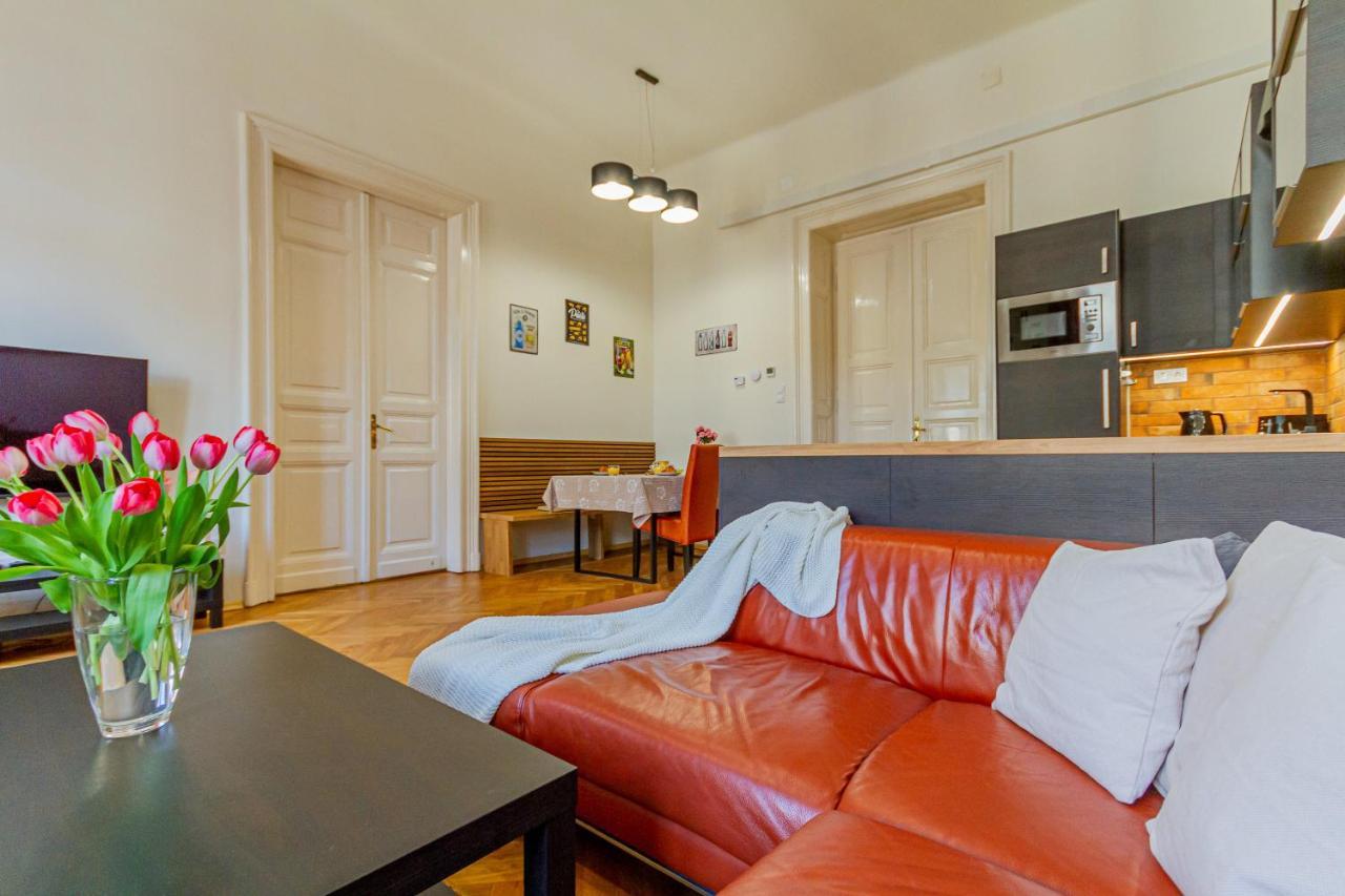Supercentral Boutique Suite بودابست المظهر الخارجي الصورة