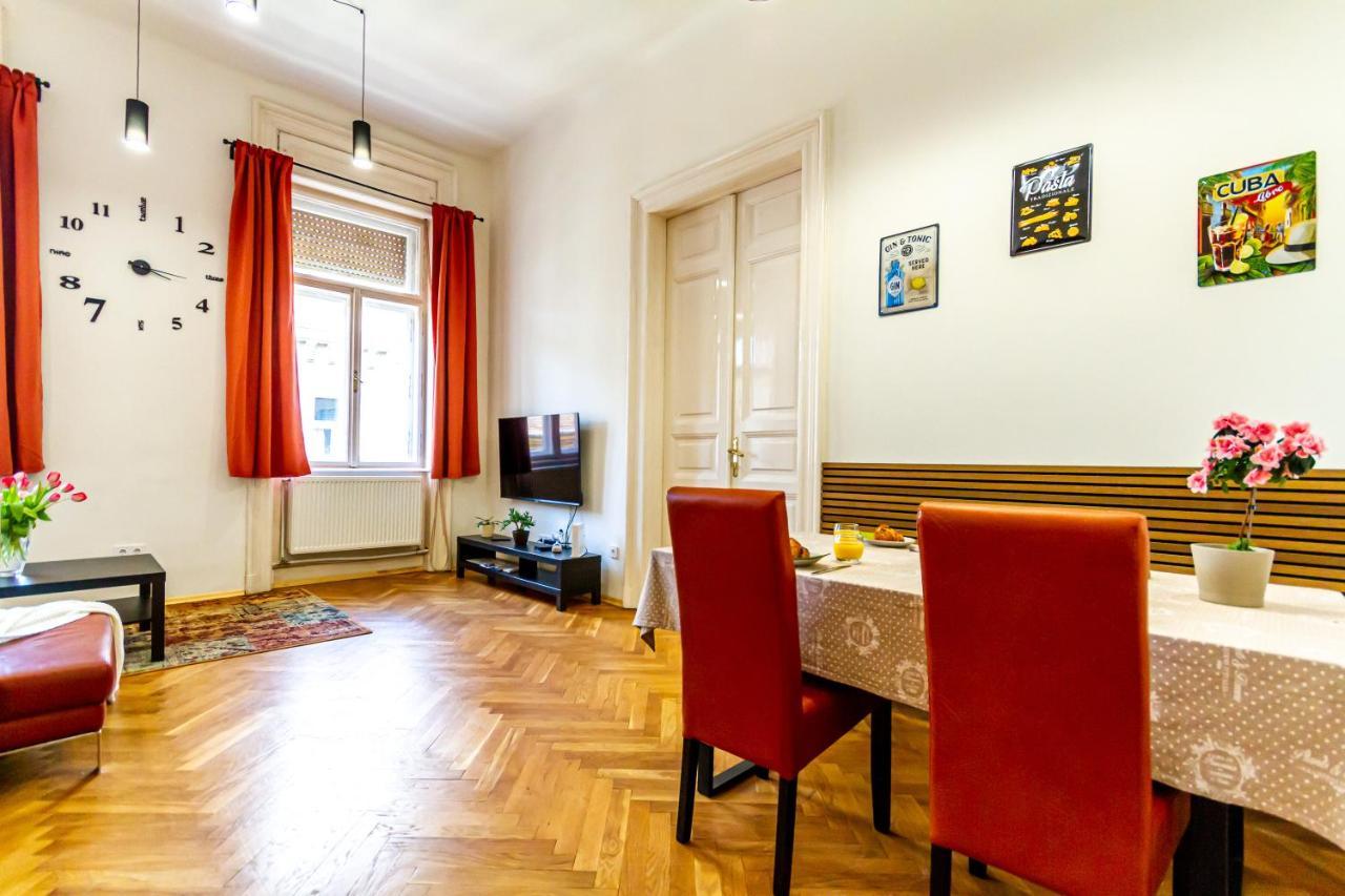 Supercentral Boutique Suite بودابست المظهر الخارجي الصورة